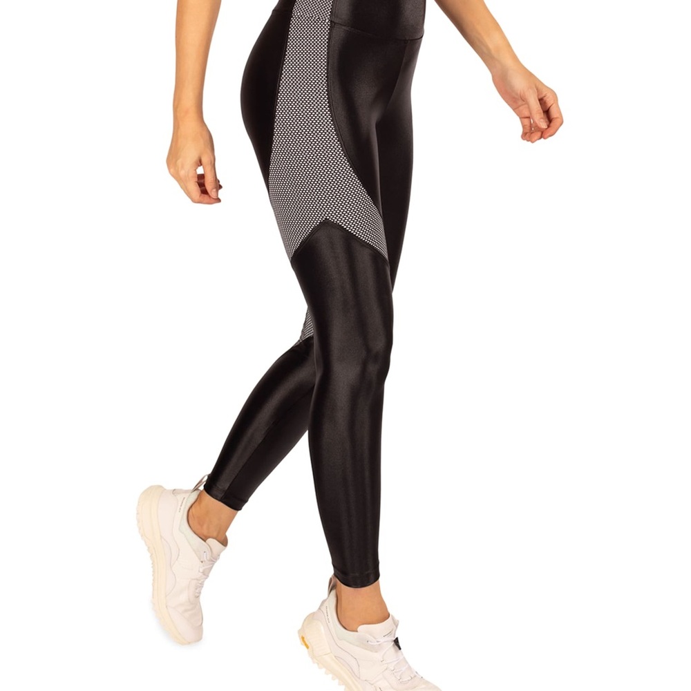 NWT Koral Venus Blackout High Rise Legging Small
